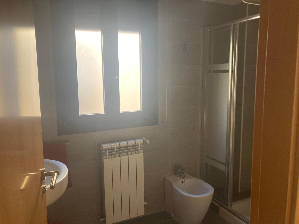 Modern & Cosy Apartment In Jaca Pyrenees Spain Ngoại thất bức ảnh